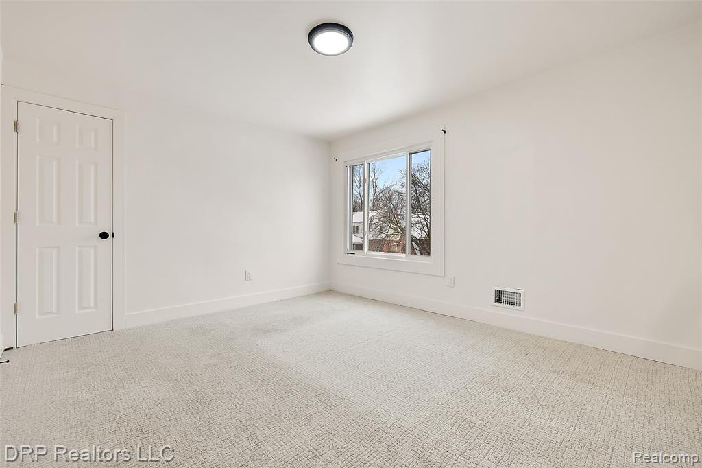 14974 Cheyenne Street, Detroit, MI 48227 — Photo 21