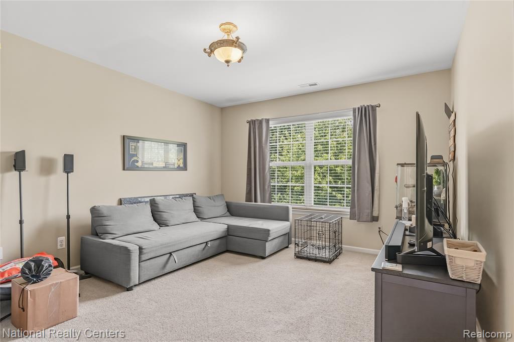 128 Sandy Lane, Walled Lake, MI 48390 — Photo 37
