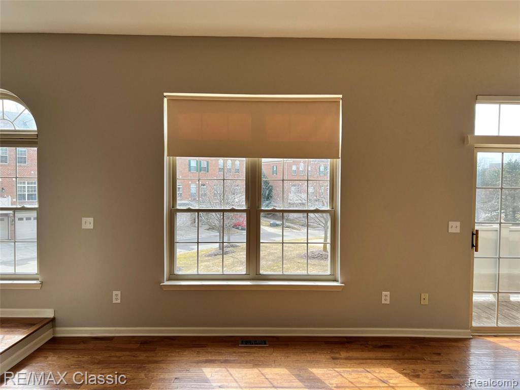 39773 ROCKCREST Circle, Northville, MI — Photo 14