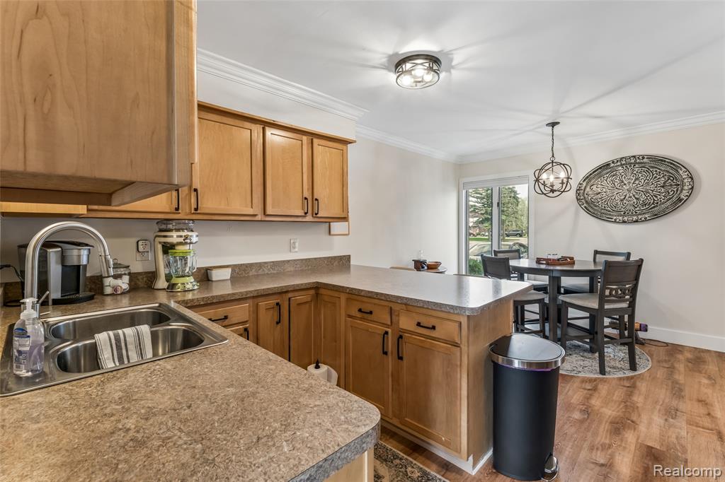 2201 Village West Drive S, Lapeer, MI 48446 — Photo 6