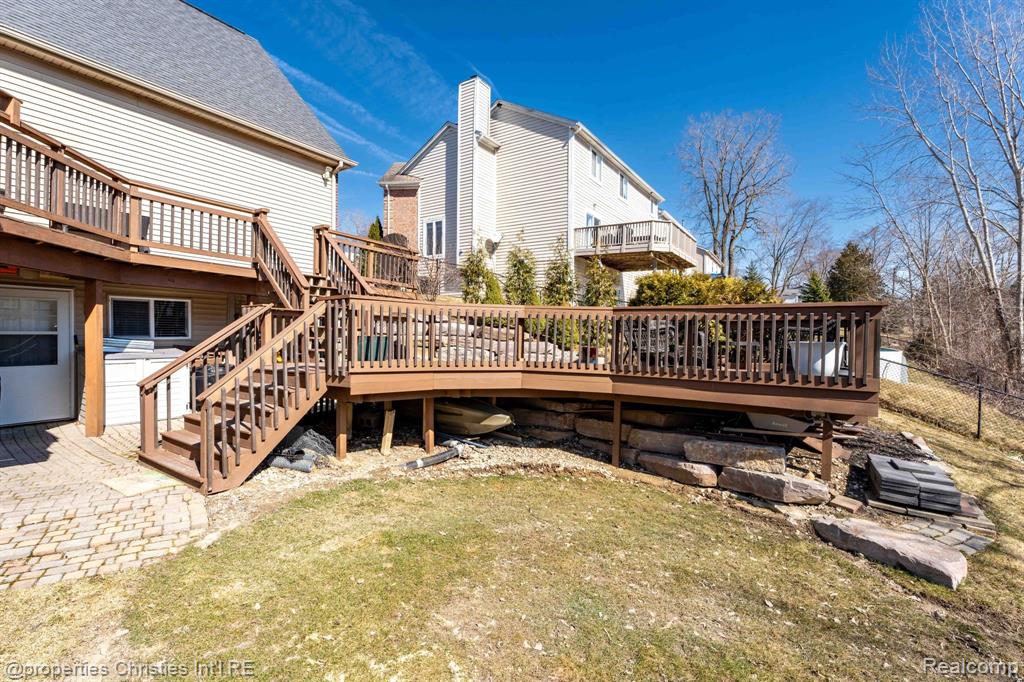 815 AMBERWOOD Street, Auburn Hills, MI 48326 — Photo 38