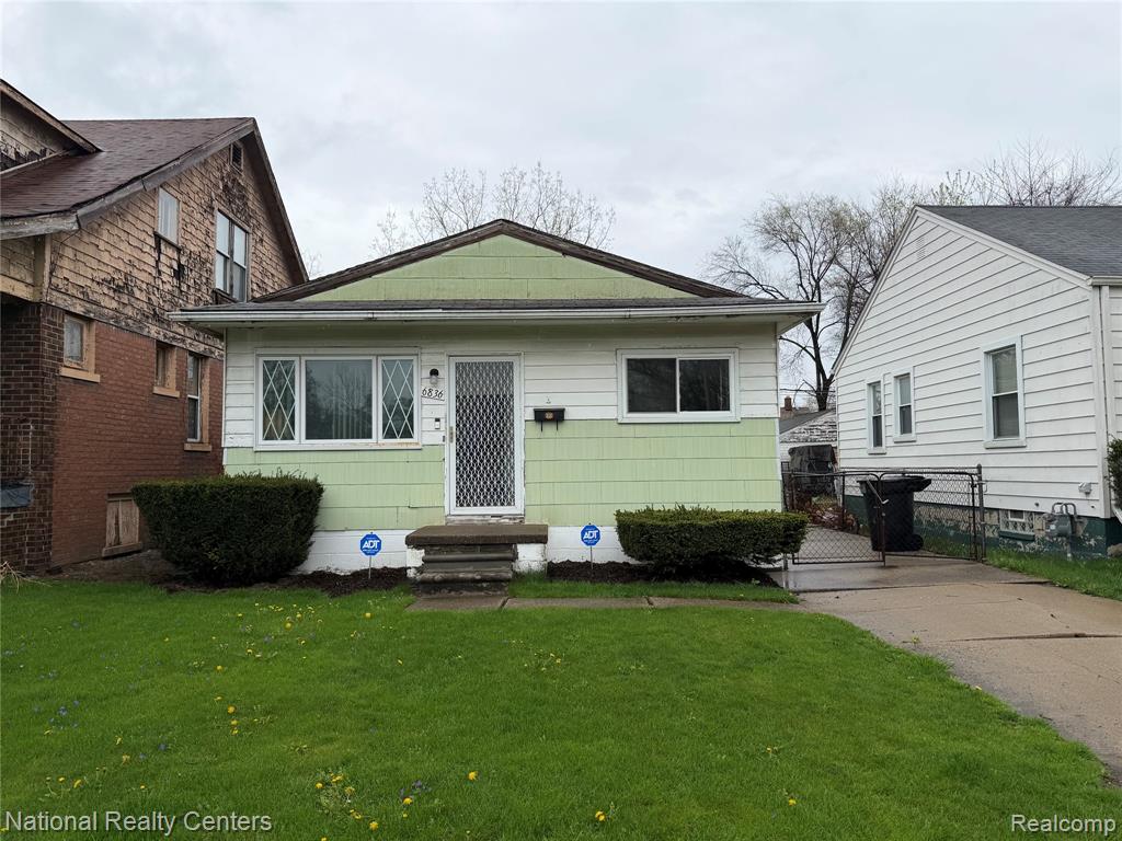 6836 Mansfield Street, Detroit, MI 48228 — front exterior