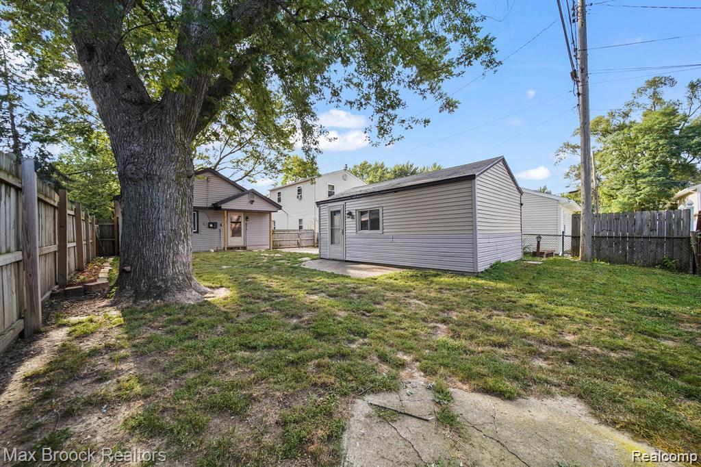 7713 Jackson Street, Taylor, MI 48180 — Photo 12