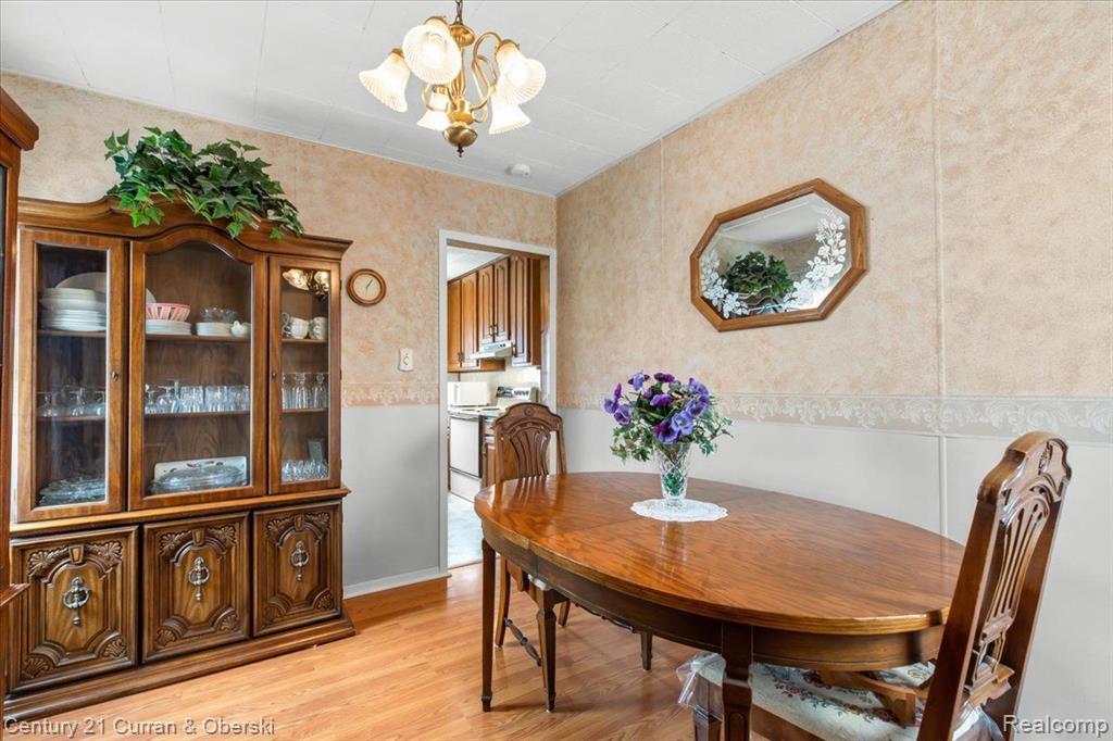 5625 HARDING Street, Dearborn Heights, MI 48125 — Photo 19