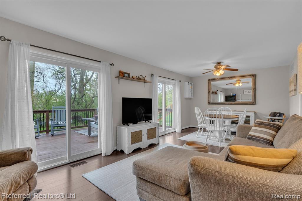 5722 King James Ln., Waterford, MI 48327 — Photo 5