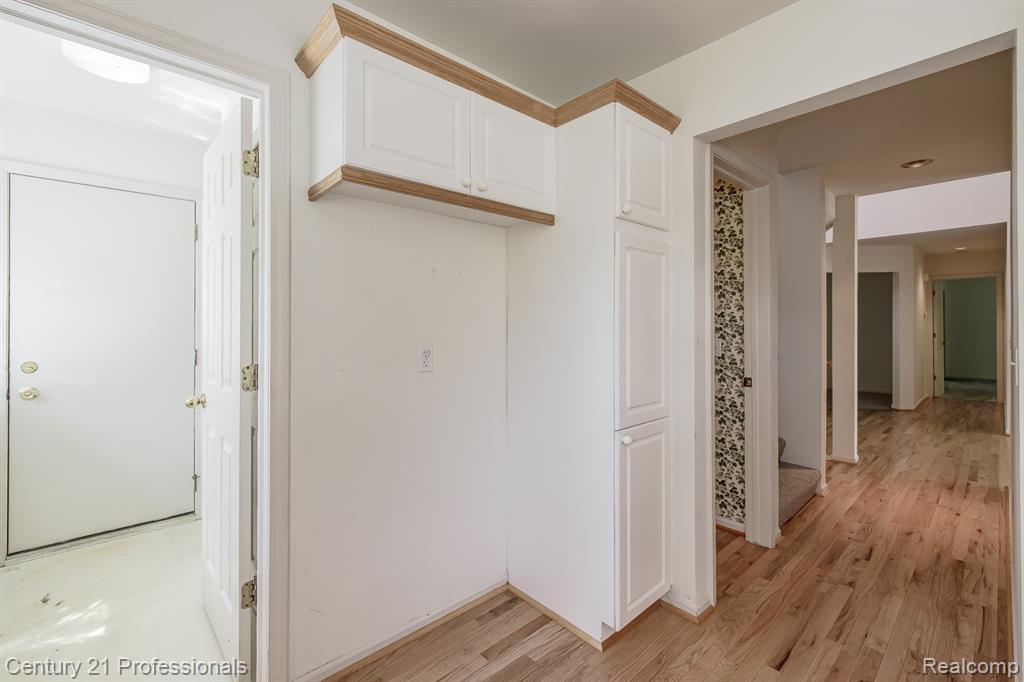 4970 Fox Chase Drive, White Lake, MI 48383 — Photo 21