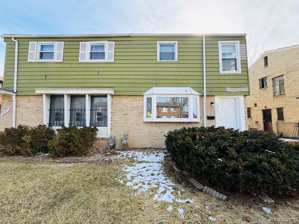 1889 Ewald Circle
