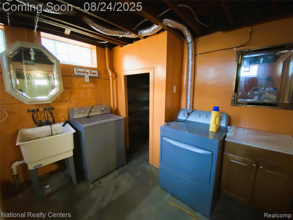 7288 Kingsbury Street, Dearborn Heights, MI 48127 — Photo 24