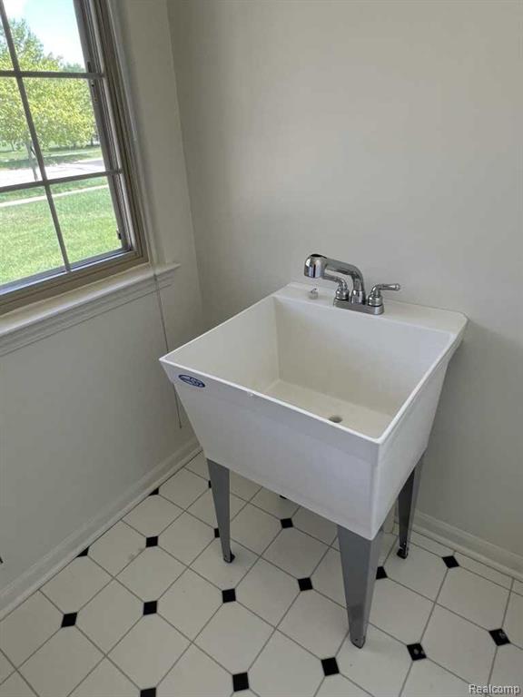 5931 Cedar Ridge Drive, Ann Arbor, MI 48103 — Photo 20