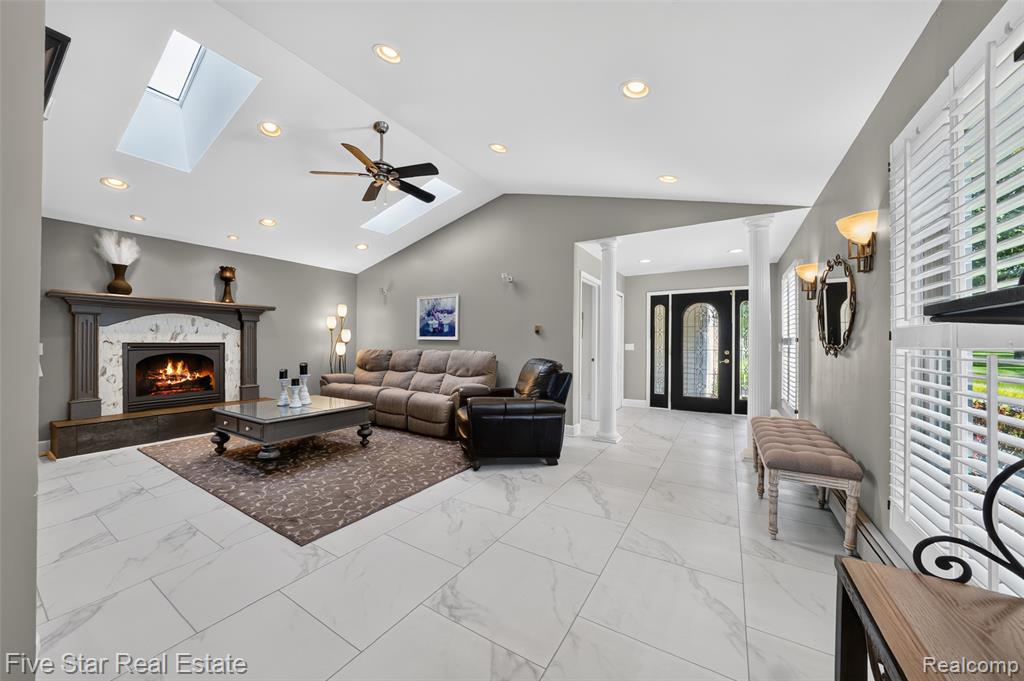 8931 Edgewood Park Drive, Commerce Twp, MI 48382 — Photo 8