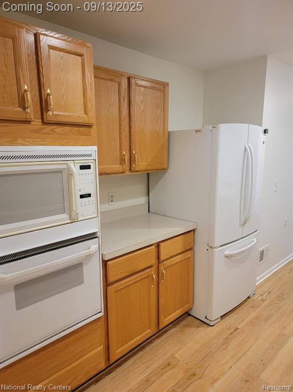 21295 Juniper Court, Farmington Hills, MI 48336 — Photo 9