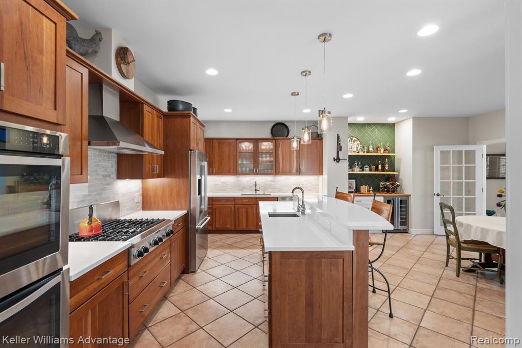 2026 HUNTERS CREEK Drive, Ypsilanti, MI 48198 — Photo 15