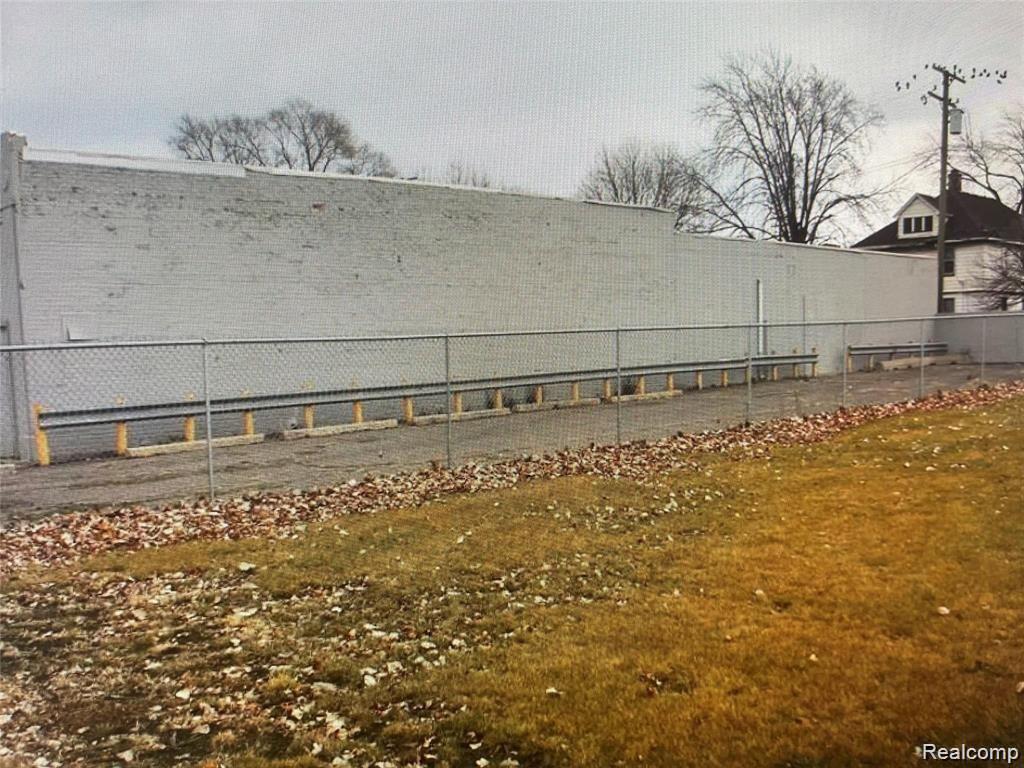 301 S OAKWOOD, Detroit, MI 48217 — Photo 9