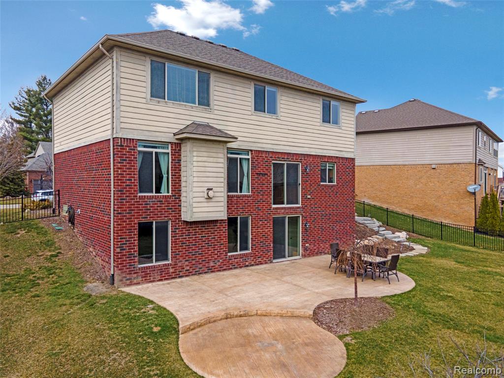 50692 Pinnacle Woods Lane, Macomb, MI 48042 — Photo 6