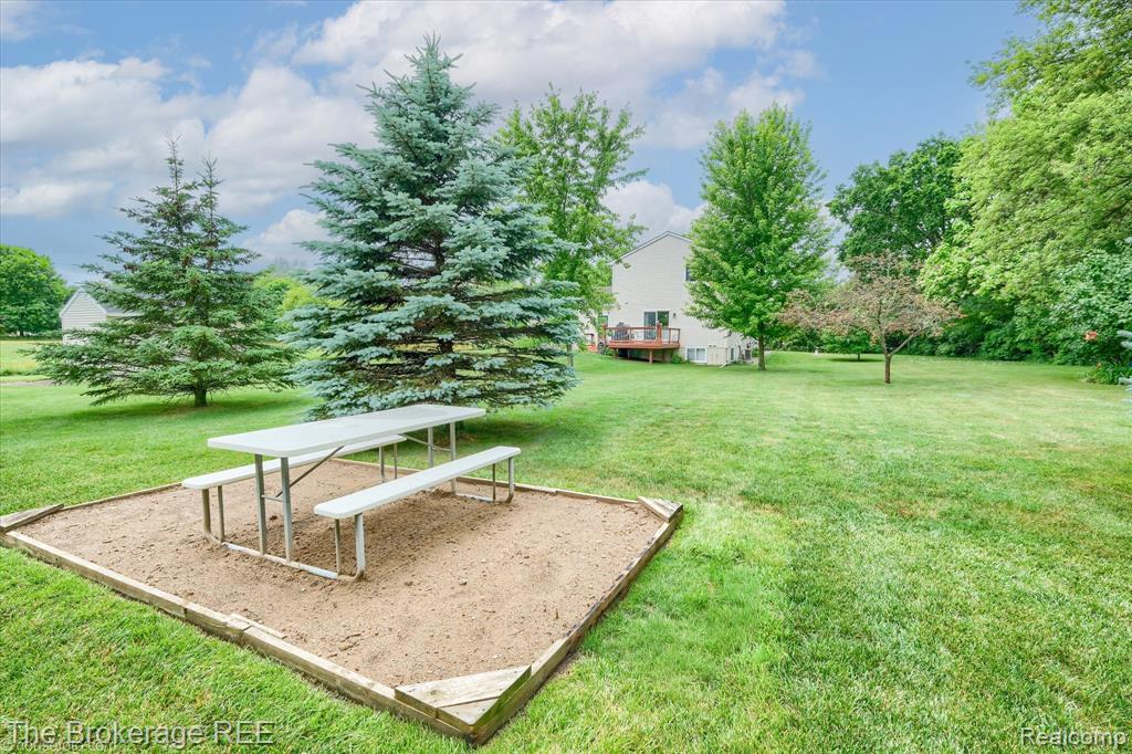 4432 N Belsay Road, Flint, MI 48506 — Photo 10
