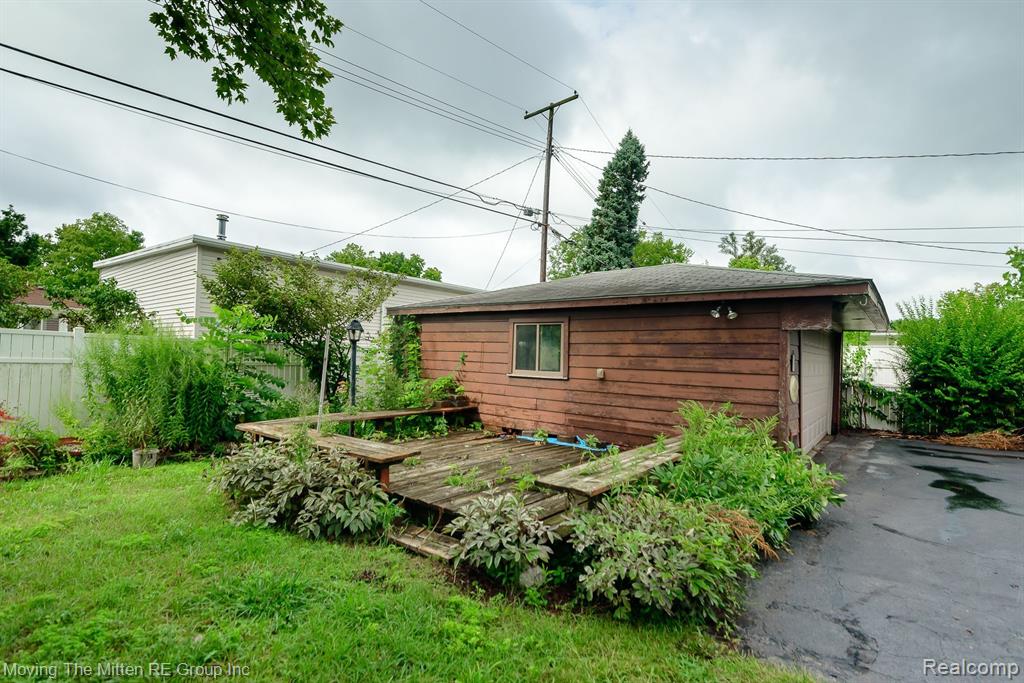 1200 GEORGINA Drive, Ypsilanti, MI 48198 — Photo 24