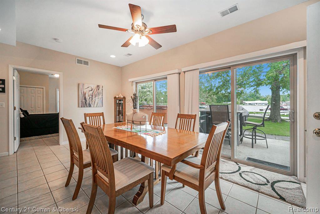504 Olcott Lake Drive, Jackson, MI 49201 — Photo 16