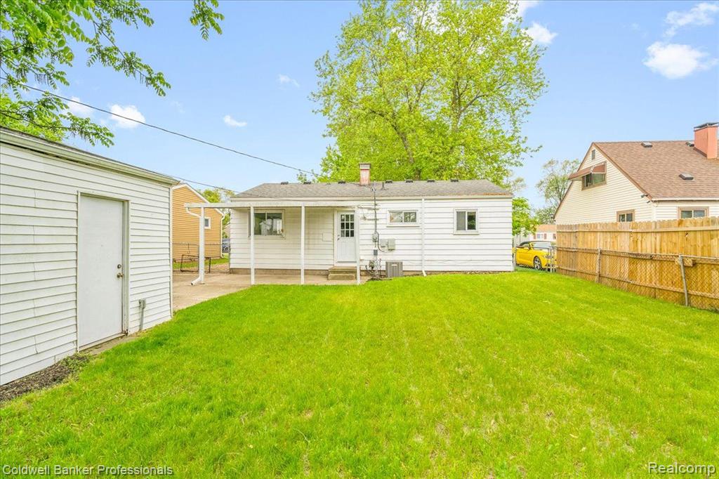 1210 Red Leaf Lane, Ypsilanti, MI 48198 — Photo 16