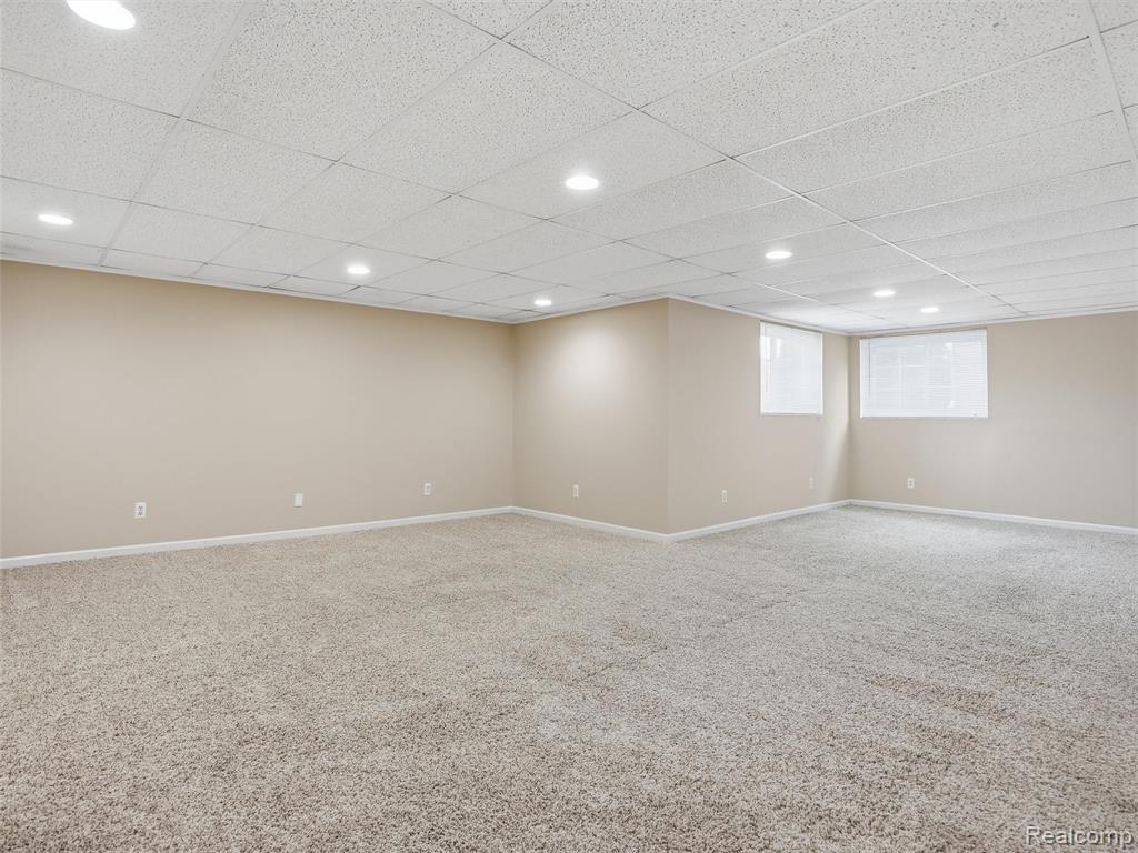 436 Wedington Court, Rochester, MI 48307 — Photo 46