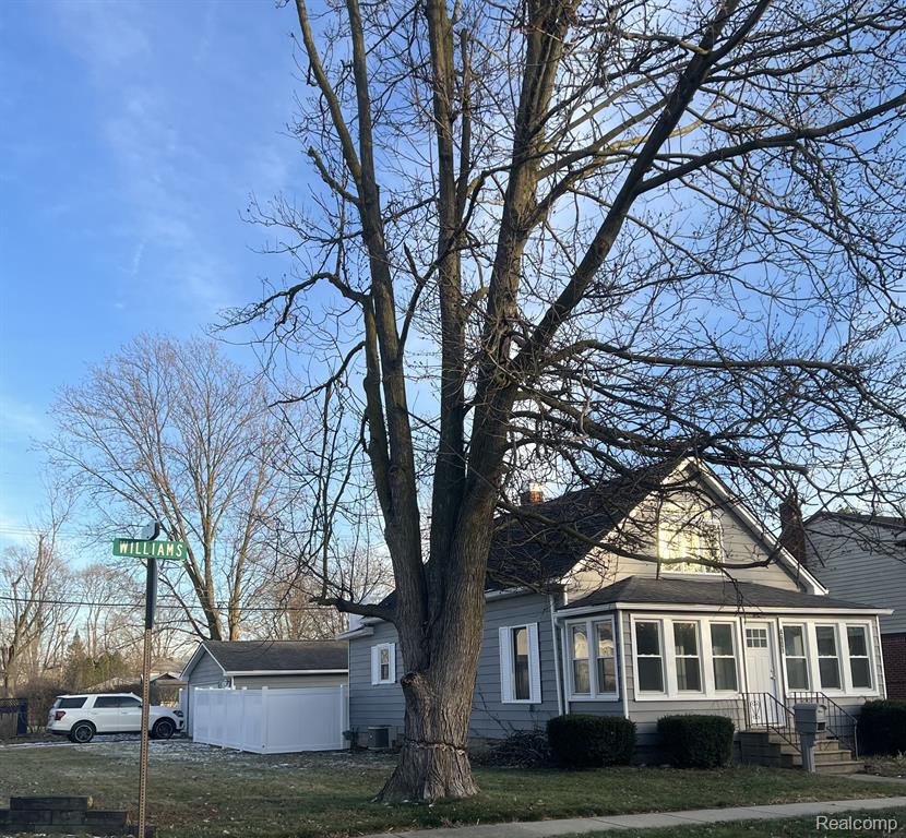 4609 WILLIAMS Street, Wayne, MI 48184 — Photo 2