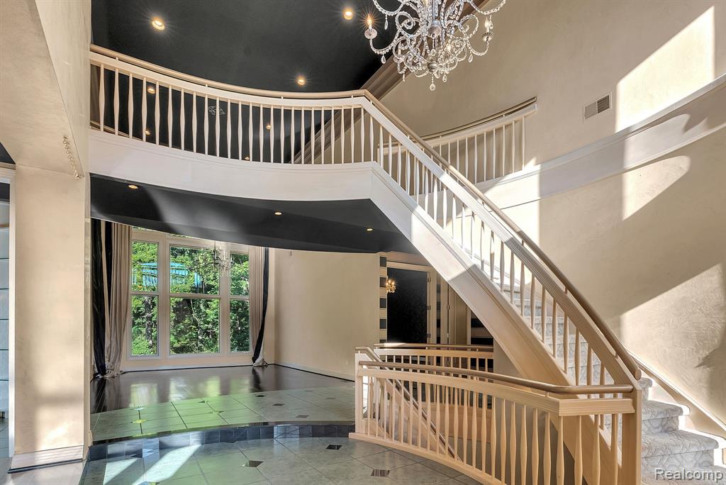 5779 Pinecrest Estates Drive, Ann Arbor, MI 48105 — Photo 11