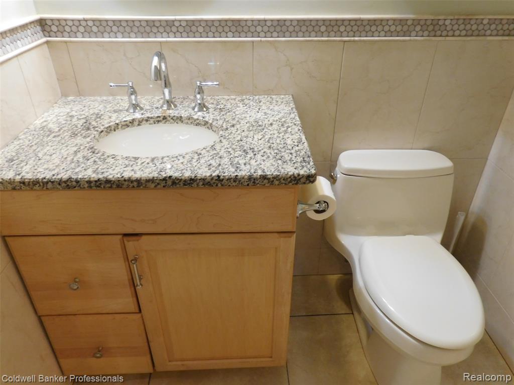 6448 Tutbury, Troy, MI 48098 — Photo 19