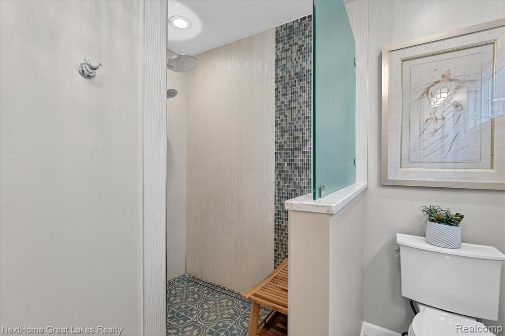 6152 Natures Cove, Grand Blanc, MI 48439 — Photo 20