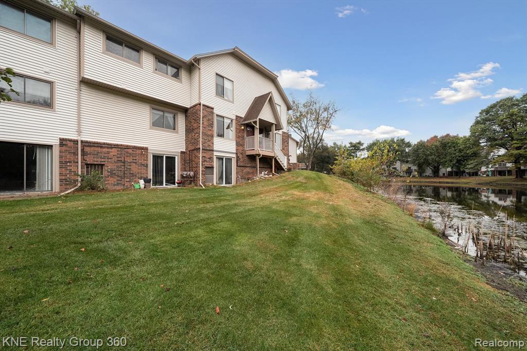7220 Bluewater Drive, 134, Clarkston, MI 48348 — Photo 27