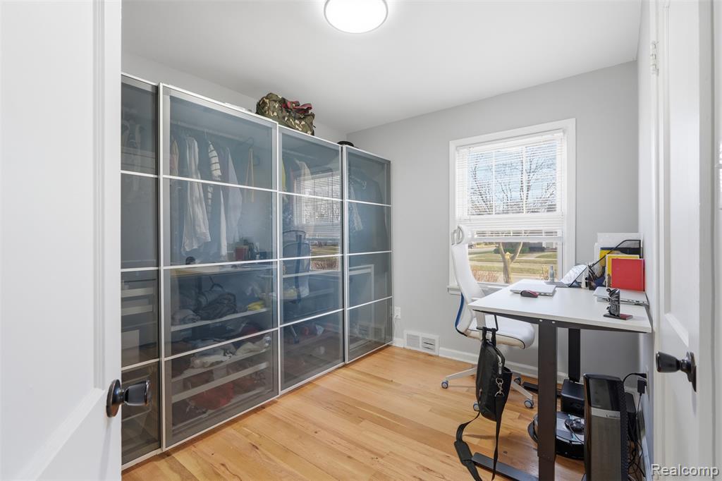 14000 Lincoln Street, Oak Park, MI 48237 — Photo 18