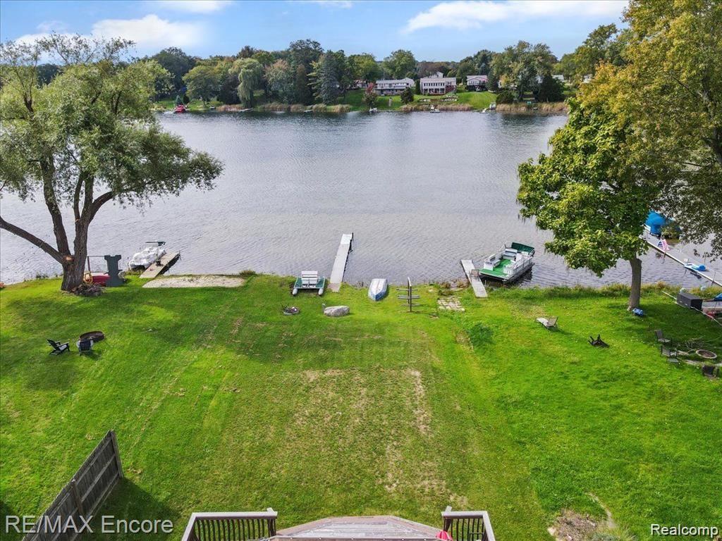 662 LAWSON Drive, Lake Orion, MI 48362 — Photo 33