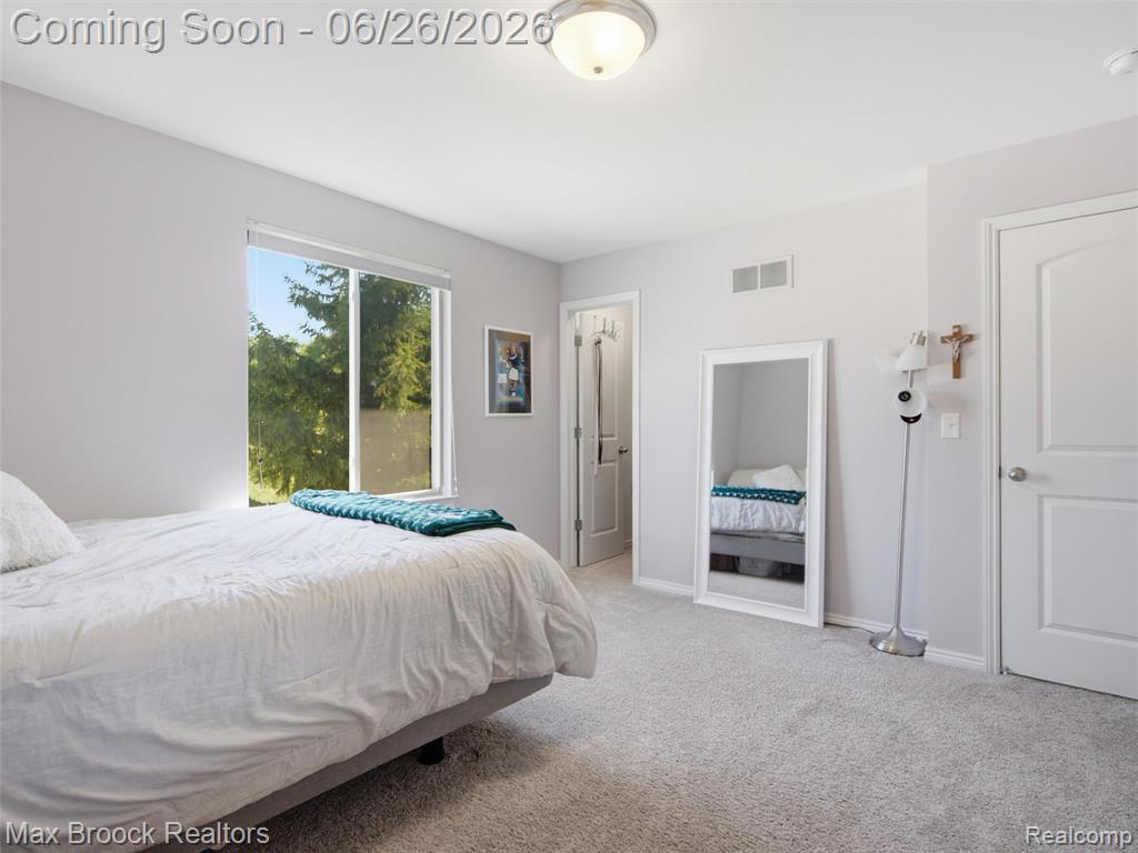 583 Birchcrest Court, Oakland, MI — Photo 42