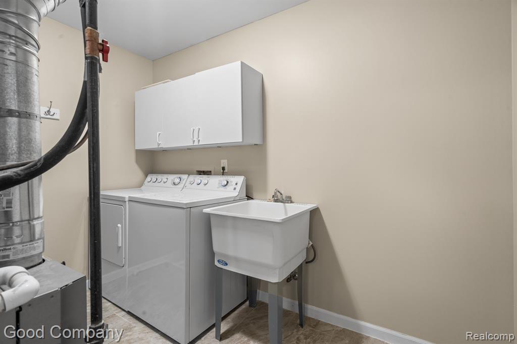 45515 Hidden View Court, Utica, MI 48315 — Photo 10