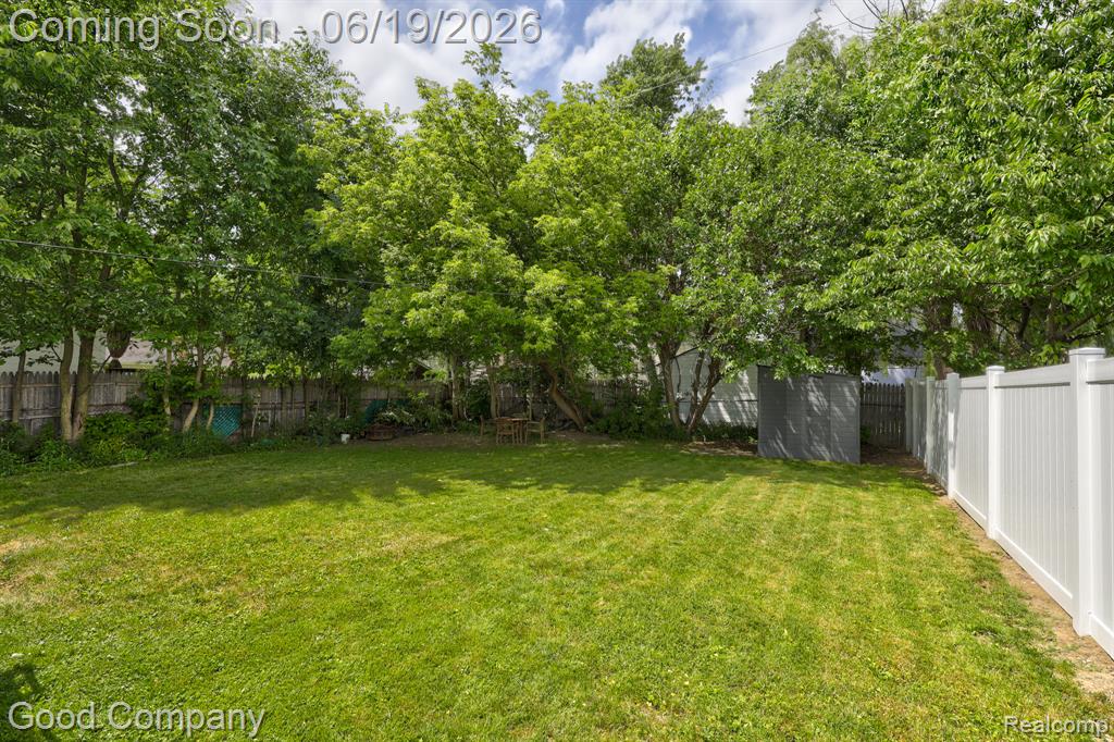 521 E Chesterfield Street, Ferndale, MI 48220 — Photo 25