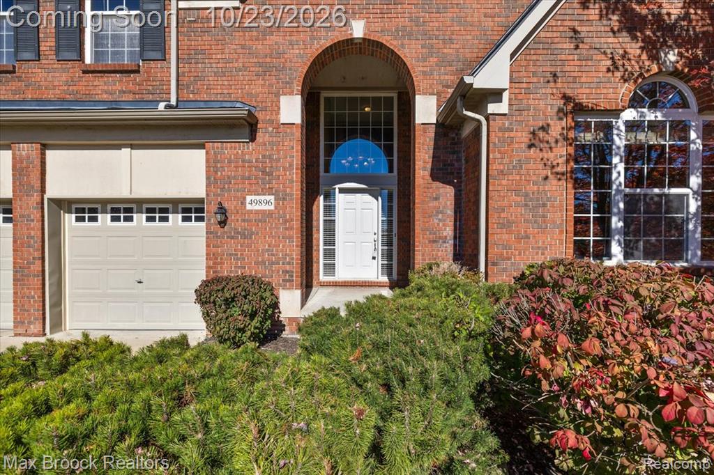 49896 Parkside Drive - Photo 2