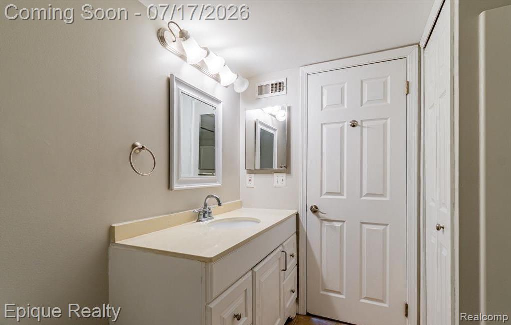 44467 Savery Drive, 117, Canton, MI 48187 — Photo 24