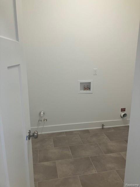 26802 FERGUSON Court, South Lyon, MI 48178 — Photo 2