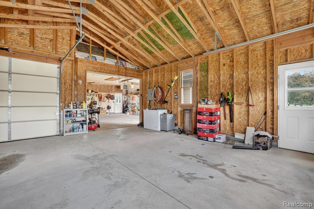 6888 Slawski Drive, Fowlerville, MI 48836 — Photo 38