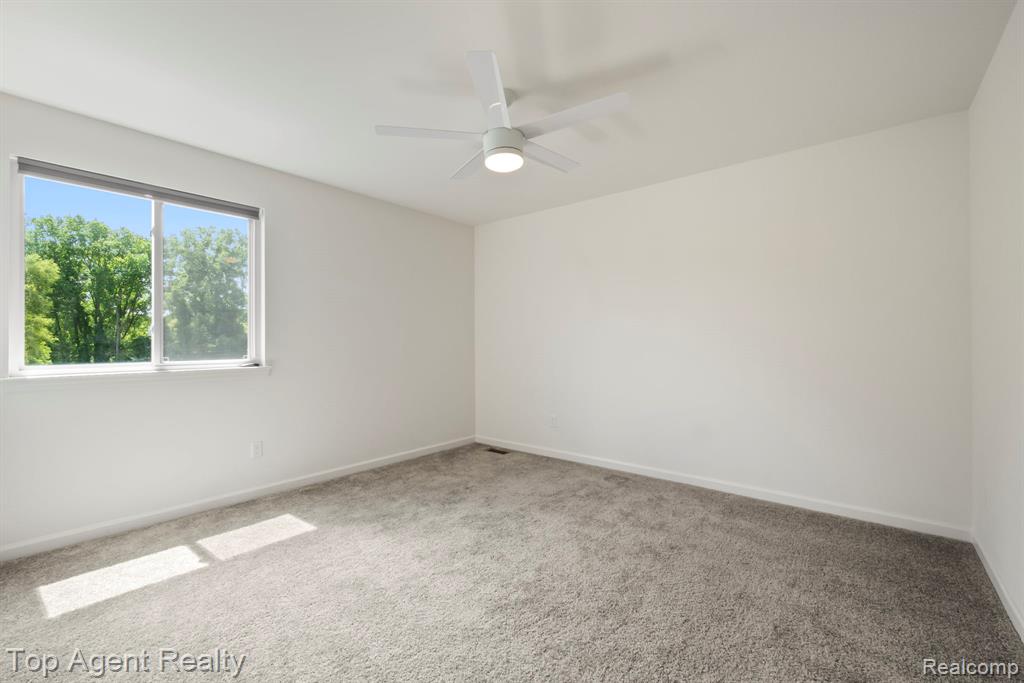 63770 Dequindre Road, Washington, MI 48095 — Photo 38