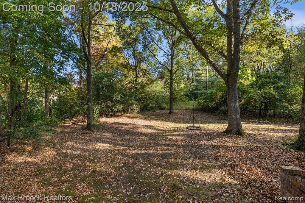 521 Kingsley Trail, Bloomfield Hills, MI 48304 — Photo 44