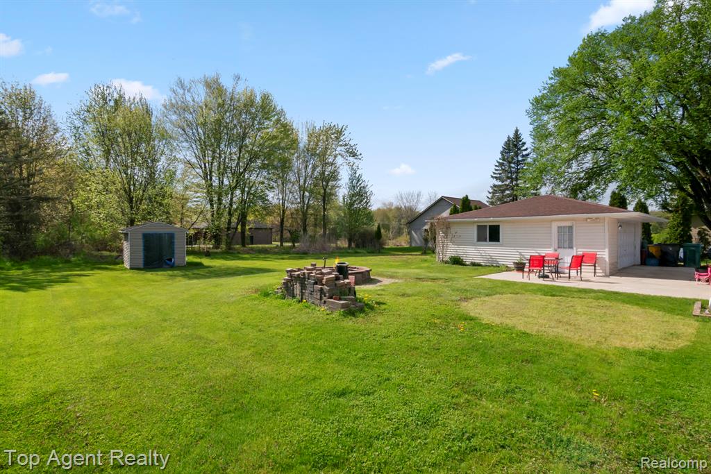 54951 Ridge Road, New Baltimore, MI 48047 — Photo 9
