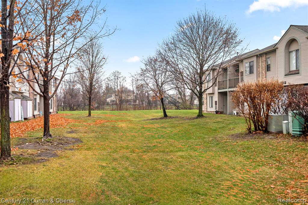 42580 Lilley Pointe Drive, Canton, MI 48187 — Photo 21