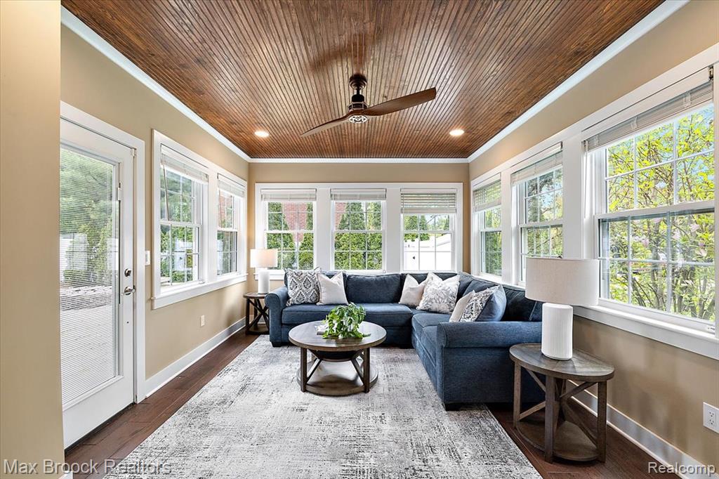 972 Oxford Street, Birmingham, MI 48009 — Photo 16