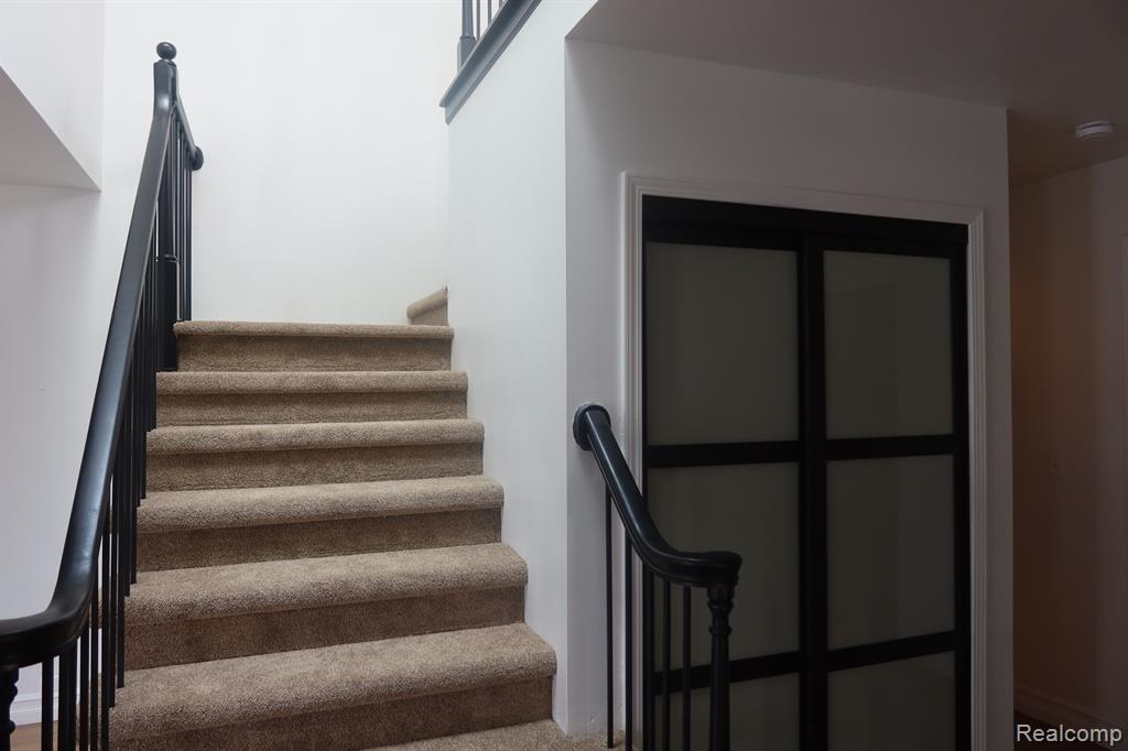49234 ALMA Court, Shelby Twp, MI 48315 — Photo 23