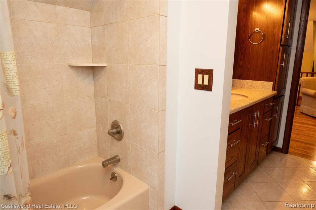 1625 Ridge Road, Highland, MI 48356 — Photo 48