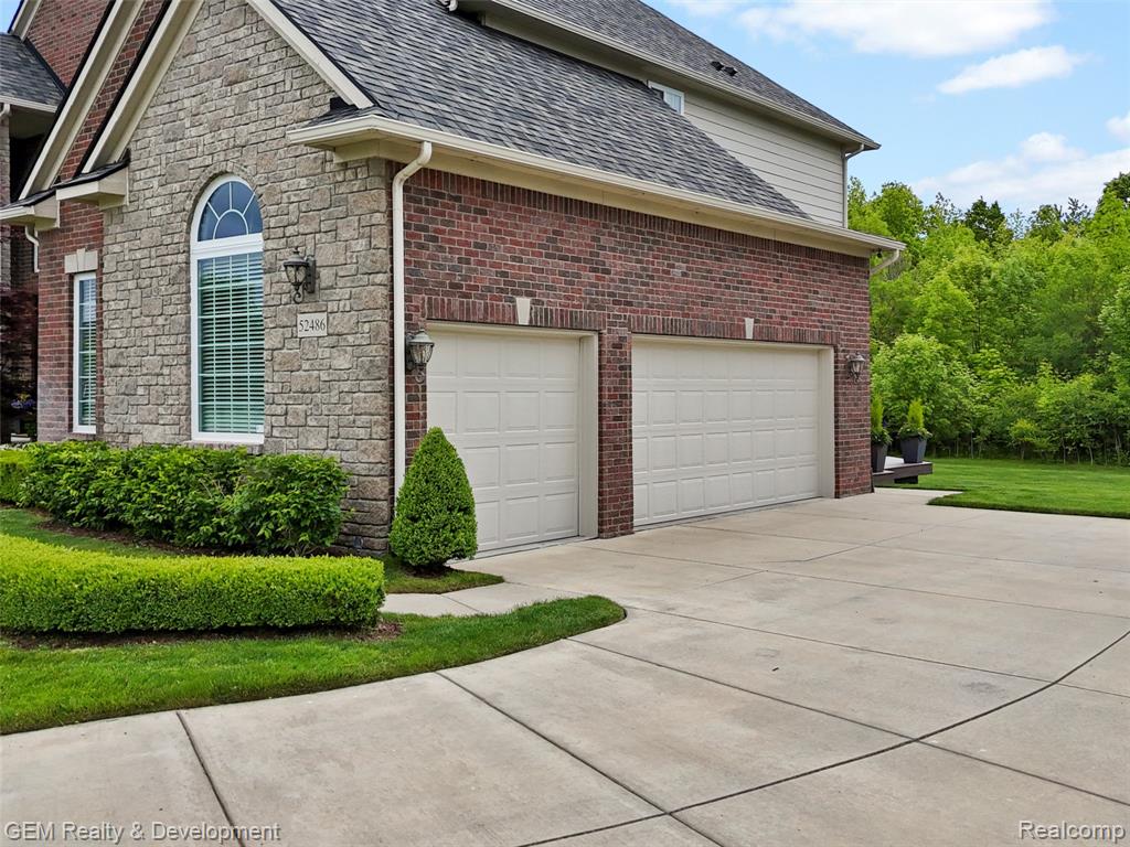52486 Aspen Drive, South Lyon, MI 48178 — Photo 62