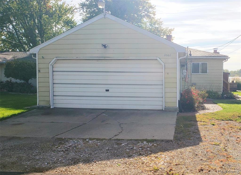 9560 Bluewater Drive, Pinckney, MI 48169 — Photo 6