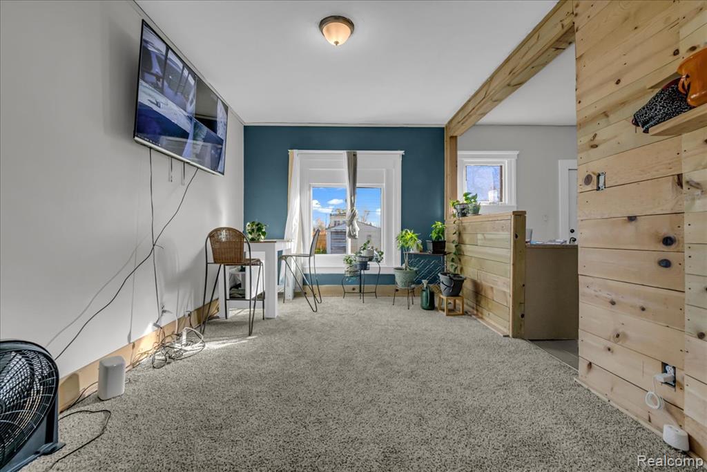 9390 Emmons, Detroit, MI 48214 — Photo 7