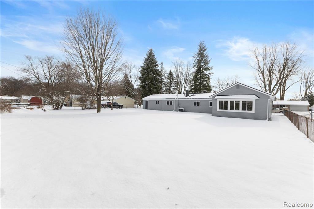 5348 Burgundy Drive, Clarkston, MI — Photo 40