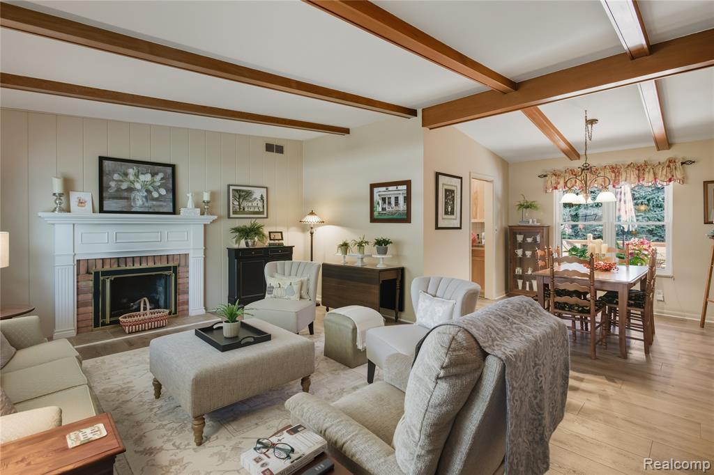 9466 Marilyn Avenue, Plymouth, MI 48170 — Photo 11