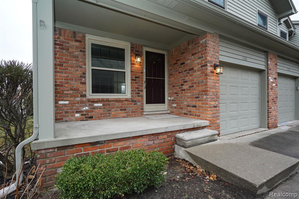 460 OAKGROVE, Clawson, MI — Photo 9